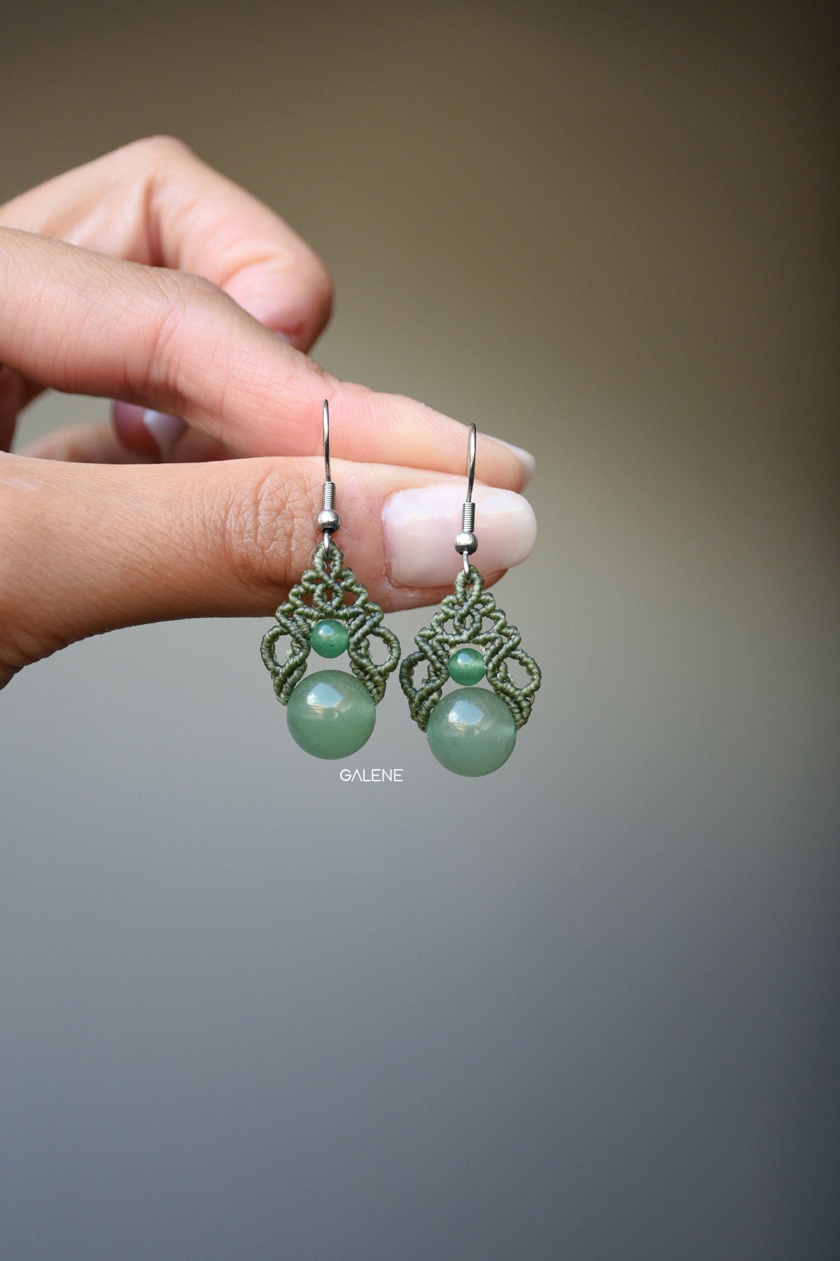 Boucles d'oreilles MINI en macramé avec pierres naturelles – Collection Printemps/Été