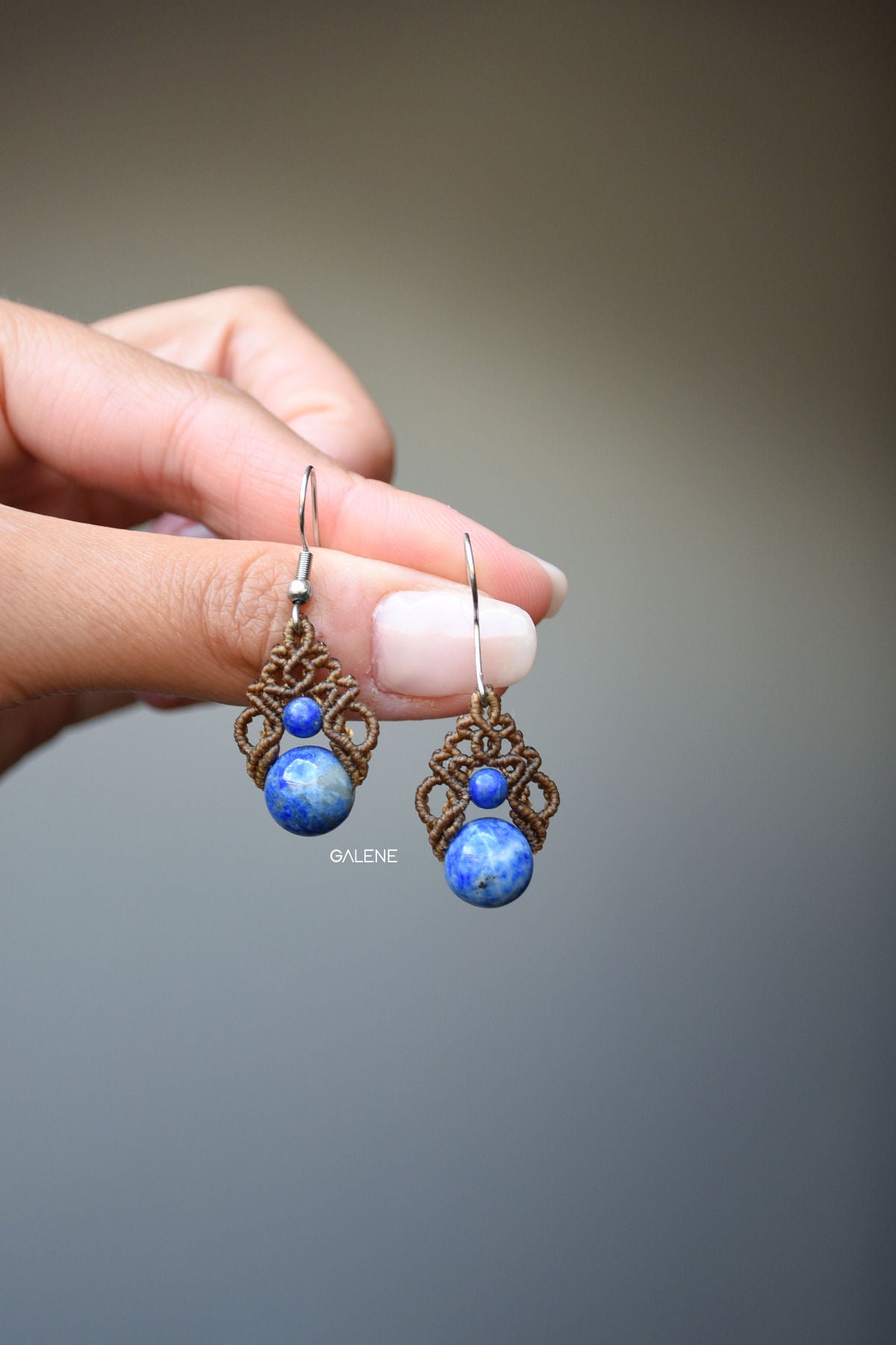 Boucles d'oreilles MINI en macramé avec pierres naturelles – Collection Printemps/Été