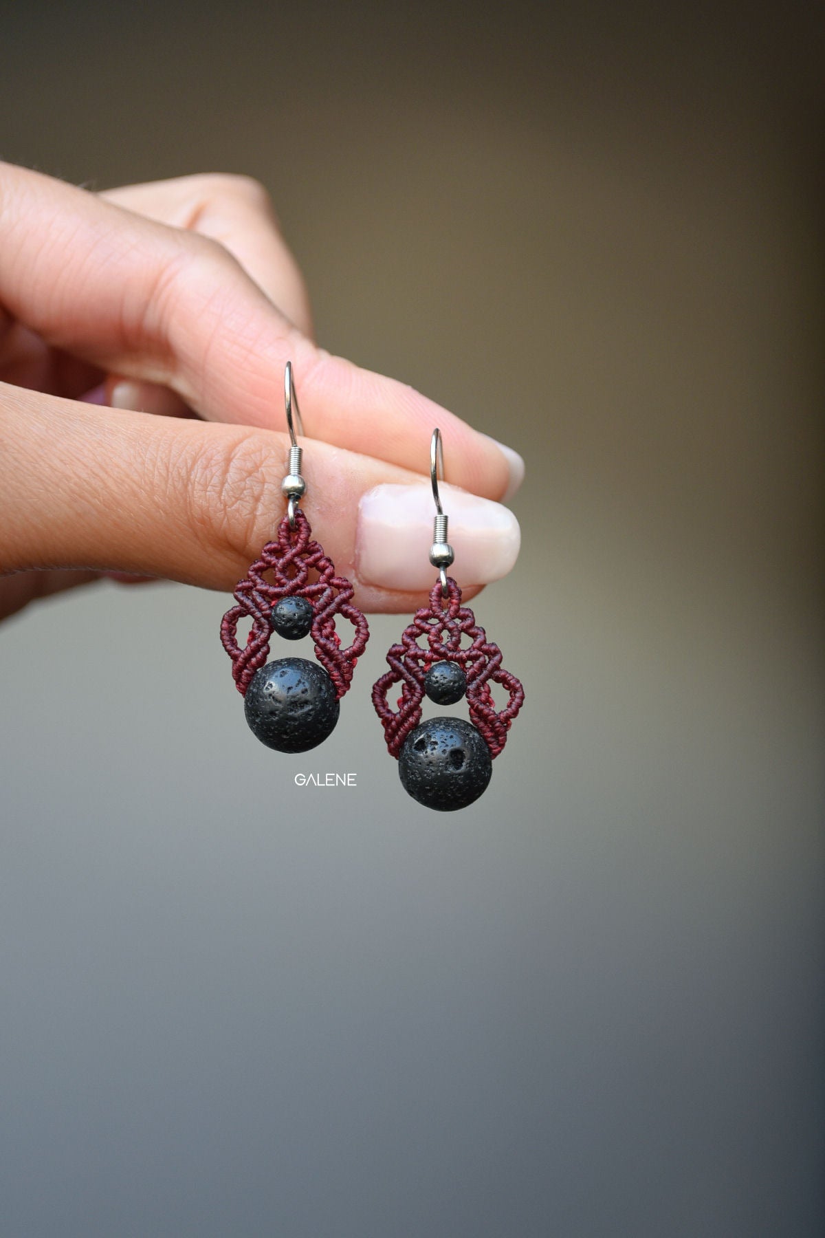 Mini boucles d'oreilles en macramé avec pierres naturelles - Automne/Hiver